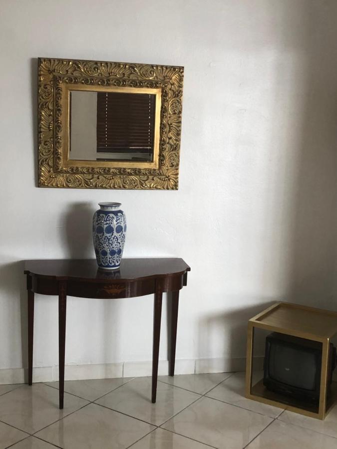 Cozy Room In The Heart Of Little Havana Miami Exterior foto